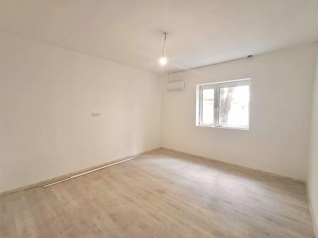Eladó családi ház, Budapesten, XV. kerületben 38.9 M Ft