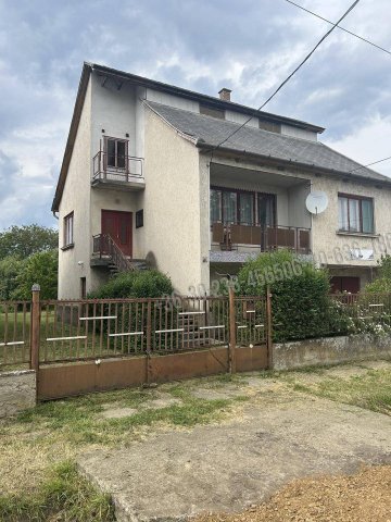 Eladó családi ház, Verpeléten 22.8 M Ft, 5 szobás