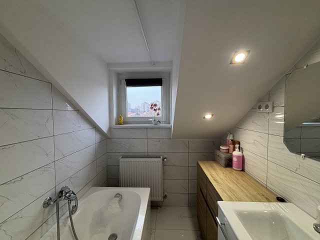 Eladó családi ház, Miskolcon 119.9 M Ft, 4 szobás