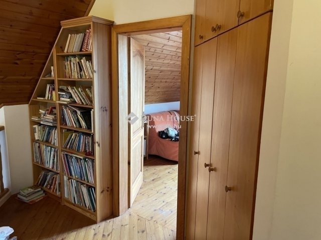 Eladó családi ház, Gödöllőn 179 M Ft, 7 szobás