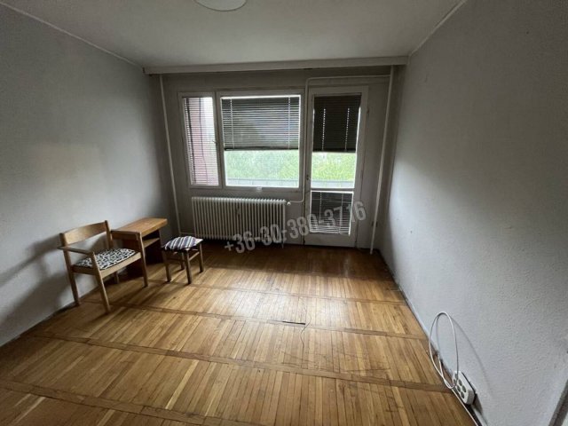 Eladó panellakás, Dunaújvárosban 25.5 M Ft, 2 szobás