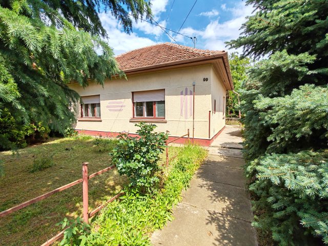 Eladó családi ház, Békéscsabán 27.99 M Ft, 2+1 szobás