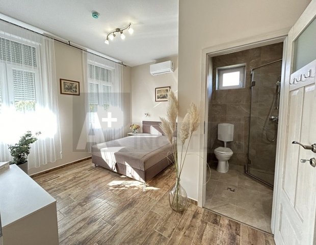 Kiadó téglalakás, albérlet, Szegeden 250 E Ft / hó, 1 szobás
