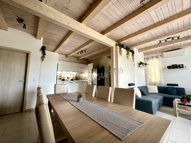 Eladó családi ház, Verőcén 114.9 M Ft, 5 szobás