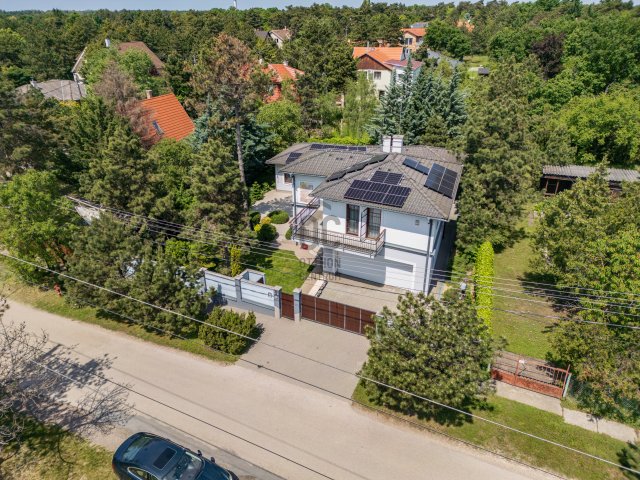 Eladó családi ház, Érden 199 M Ft, 5 szobás