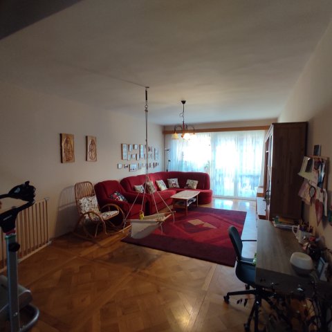 Eladó családi ház, Egerben 87.9 M Ft, 6 szobás