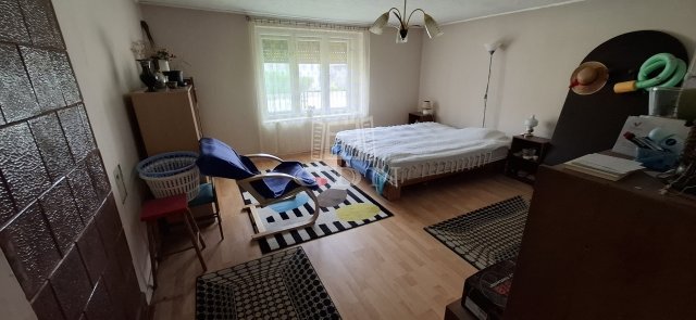 Eladó családi ház, Balatonszabadiban 39.9 M Ft, 2 szobás