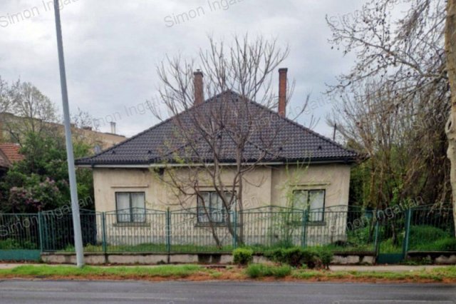 Eladó családi ház, Kecskeméten, Széchenyi körúton 63 M Ft