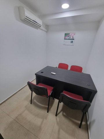 Kiadó iroda, Budapesten, IX. kerületben 60 E Ft / hó, 1 szobás