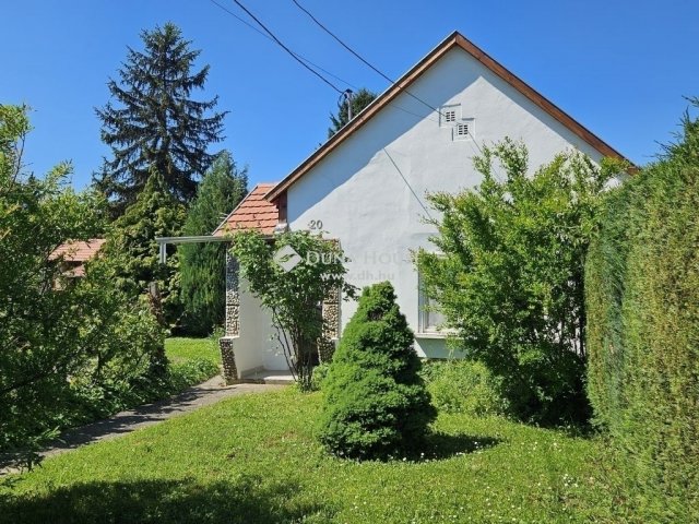 Eladó családi ház, Villányban 34.99 M Ft, 4 szobás