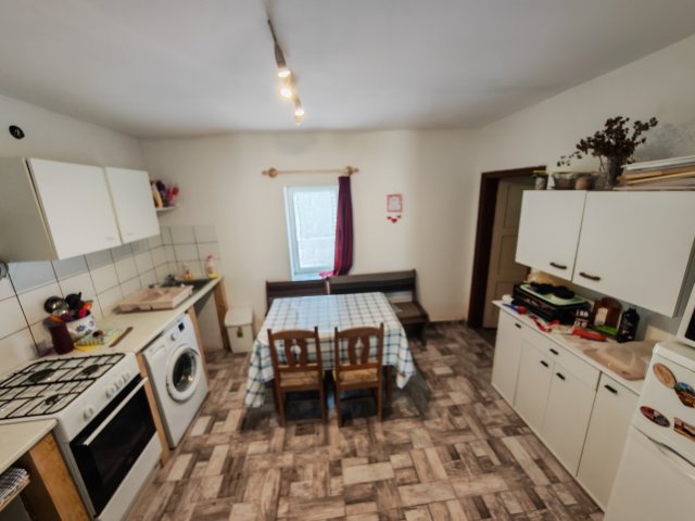 Eladó családi ház, Csákányon 22.22 M Ft, 4 szobás