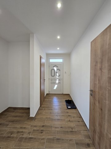 Eladó családi ház, Szigetszentmiklóson 164.9 M Ft, 4 szobás