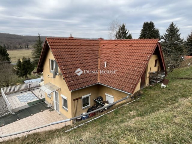 Eladó családi ház, Rezin 39.9 M Ft, 2 szobás