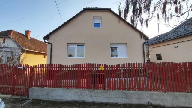 Eladó családi ház, Jándon 29.9 M Ft, 3 szobás