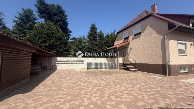 Eladó családi ház, Bükön 89.9 M Ft, 7 szobás