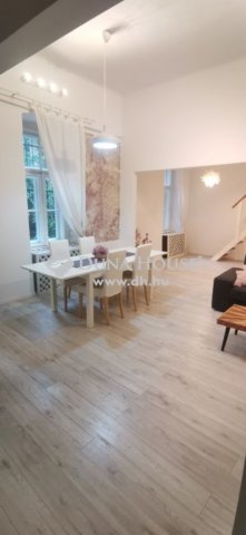 Eladó téglalakás, Budapesten, VI. kerületben 89 M Ft, 3 szobás
