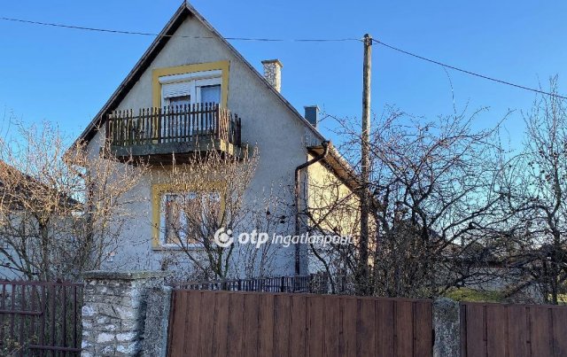 Eladó családi ház, Szikszón 16.9 M Ft, 3+1 szobás