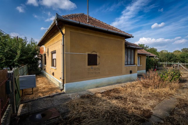 Eladó családi ház, Nagykörűn 20 M Ft, 3 szobás