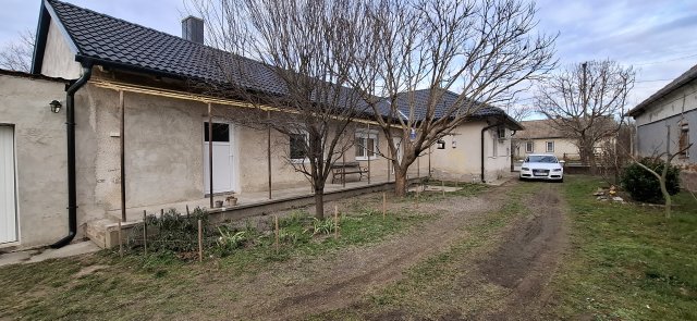 Eladó családi ház, Hencsén 39.9 M Ft, 4 szobás