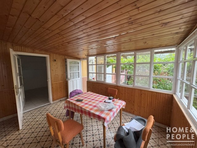 Eladó családi ház, Makón 38 M Ft, 4 szobás