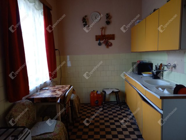 Eladó családi ház, Adorjánházán 14 M Ft, 3 szobás