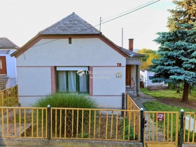 Eladó családi ház, Bogádon 24.9 M Ft, 3 szobás