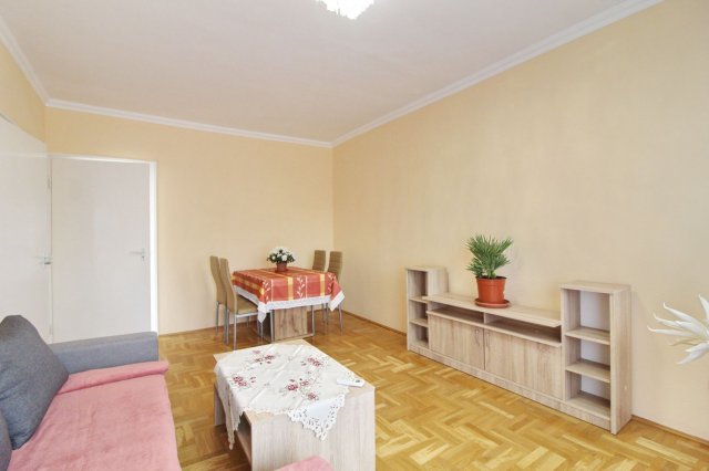 Kiadó téglalakás, albérlet, Debrecenben 380 E Ft / hó, 3 szobás