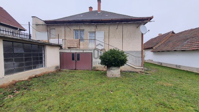 Eladó családi ház, Gyöngyösorosziban 19.99 M Ft, 3 szobás