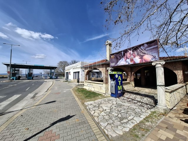 Eladó üzlethelyiség, Szántódon 150 M Ft / költözzbe.hu