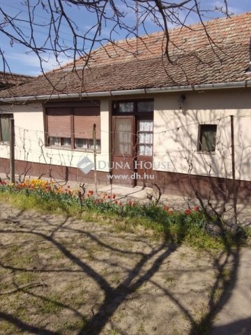 Eladó családi ház, Tiszaalpáron 24.6 M Ft, 3+1 szobás