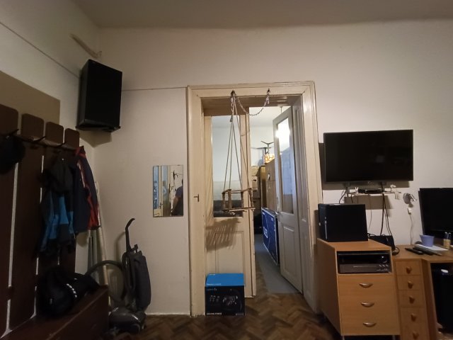 Eladó téglalakás, Kaposváron 18.3 M Ft, 2 szobás