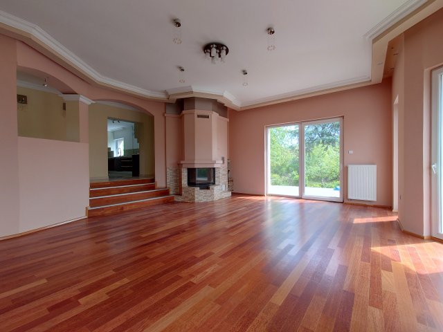 Eladó családi ház, Pilisborosjenőn 193 M Ft, 4+2 szobás