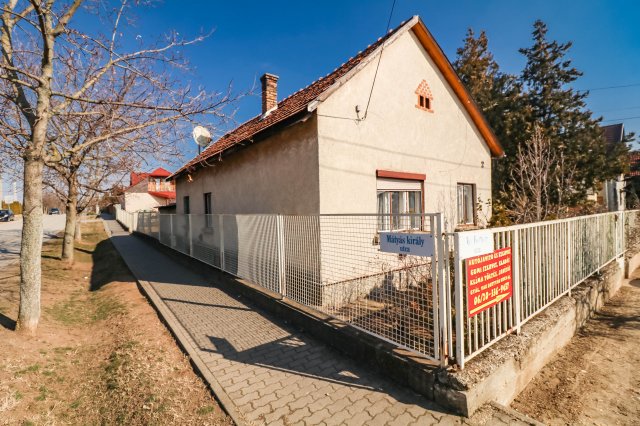 Eladó családi ház, Gyálon 54.9 M Ft, 3 szobás