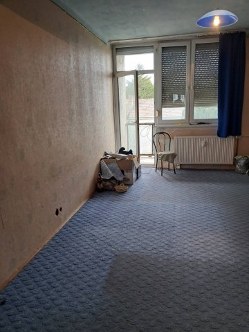 Eladó téglalakás, Nyergesújfaluban 31 M Ft, 2 szobás