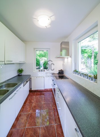 Eladó családi ház, Pilisborosjenőn 159 M Ft, 4 szobás