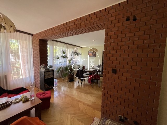 Eladó családi ház, Szegeden 125 M Ft, 5 szobás