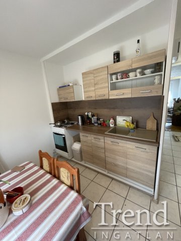 Kiadó panellakás, albérlet, Dunaújvárosban 120 E Ft / hó