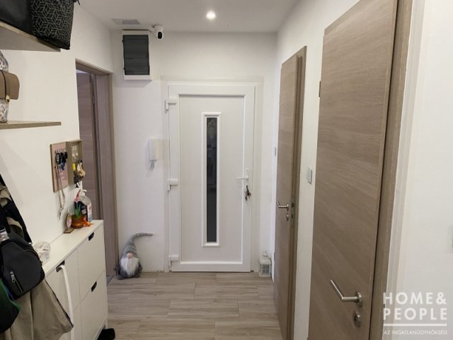 Eladó téglalakás, Algyőn 63 M Ft, 3 szobás