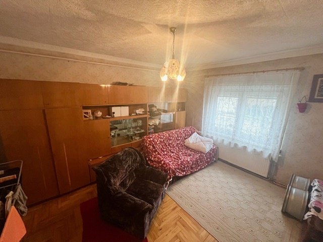 Eladó családi ház, Székesfehérvárott 54.9 M Ft, 2 szobás