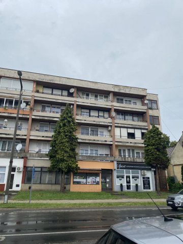 Eladó téglalakás, Barcson, Bajcsy-Zsilinszky utcában 12.9 M Ft