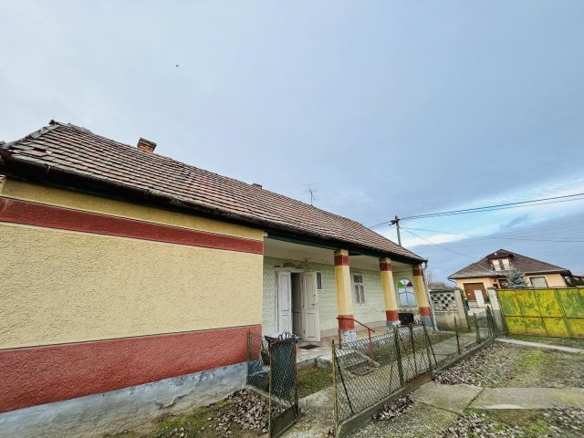 Eladó családi ház, Tápiószentmártonon, Kubinyi Ágoston úton