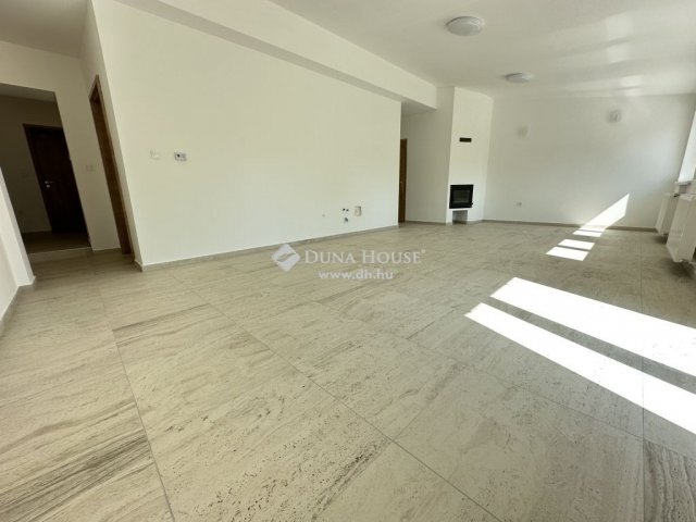 Eladó családi ház, Dunaharasztin 82.5 M Ft, 4 szobás