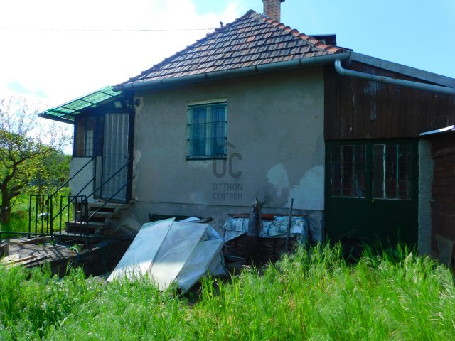 Eladó családi ház, Vácon 19.65 M Ft, 1 szobás