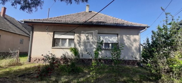 Eladó családi ház, Siójuton 28.5 M Ft, 3+1 szobás
