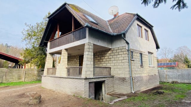 Eladó családi ház, Szentendrén 81.9 M Ft, 4 szobás