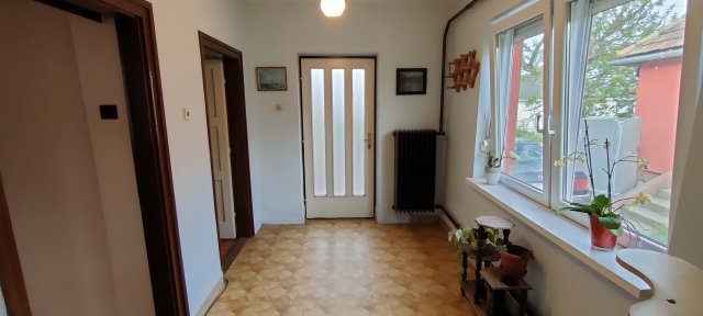 Eladó családi ház, Székesfehérvárott 35.9 M Ft, 2 szobás