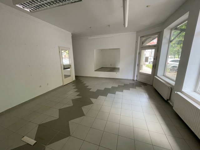 Eladó üzlethelyiség, Orosházán 45 M Ft / költözzbe.hu