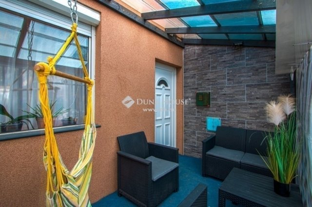 Eladó ikerház, Gödön 105 M Ft, 5 szobás / költözzbe.hu