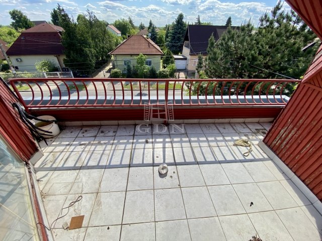 Eladó családi ház, Budapesten, XVI. kerületben 179.9 M Ft