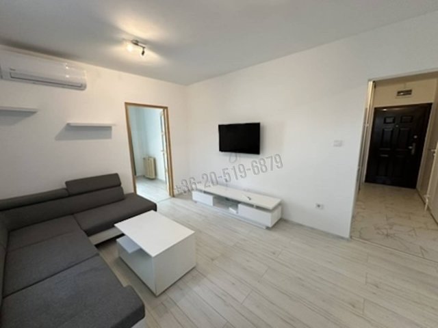 Eladó panellakás, Pakson 49.9 M Ft, 3 szobás